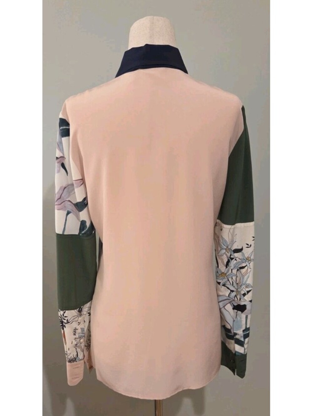 Tory Burch Sz 2 Patchwork Silk Shirt Green White Pink Ivory Poetry Print Blouse - Picture 7 of 9